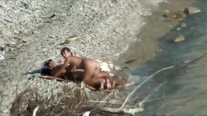 उसके तंग छोटे गधे को गर्म करता है इंग्लिश इंग्लिश सेक्सी मूवी