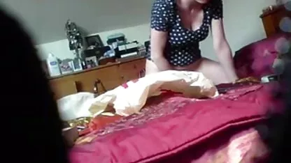 आपका बड़ा मुर्गा एक अच्छा धीमी गति सेक्सी इंग्लिश सेक्सी मूवी से पीओवी blowjob जॉय की जरूरत है
